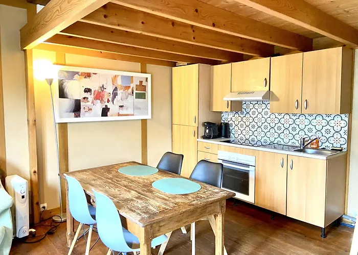 Le Chalet Bucolique Au Bord De L\'Eau