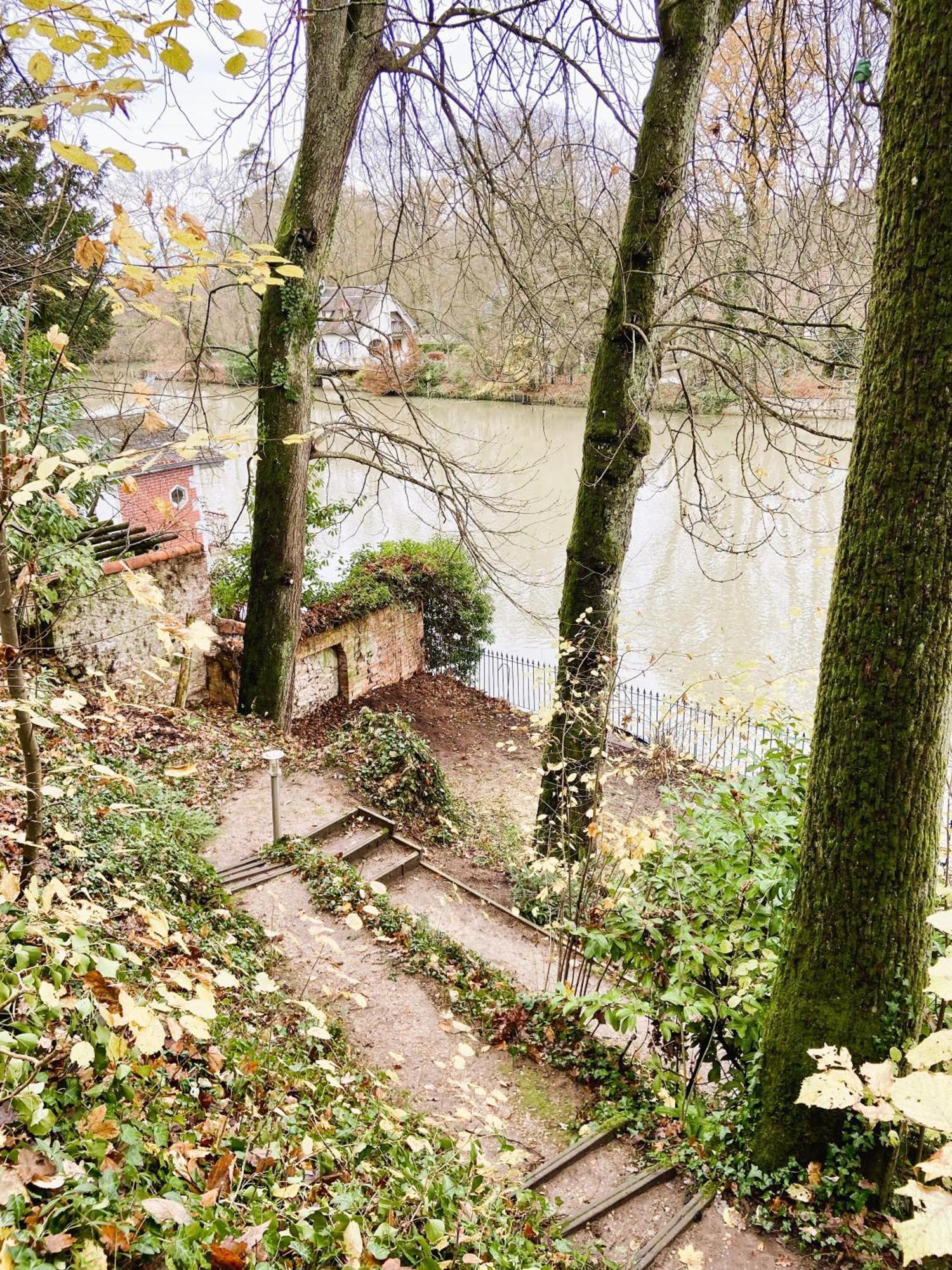 Le Bucolique Au Bord De L'eau Olivet (Loiret)
